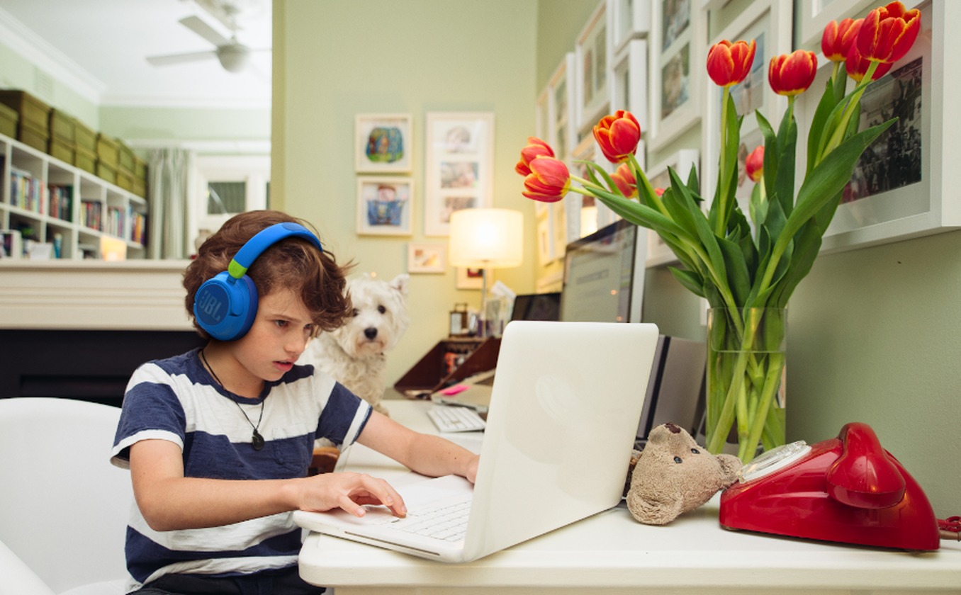 JBL%20JR460NC%20PROMO%201.jpg?1732629641